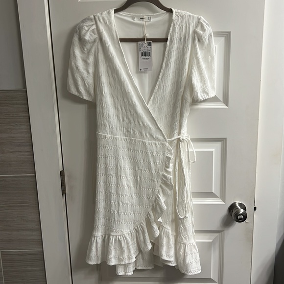Mango Textured Ruffled Wrap Dress - Picture 5 of 5